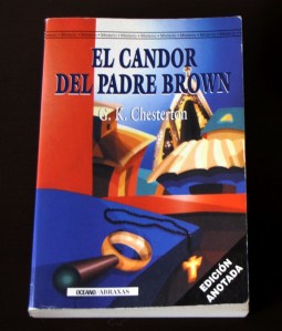 El candor del Padre Brown que me prestó mi papá.